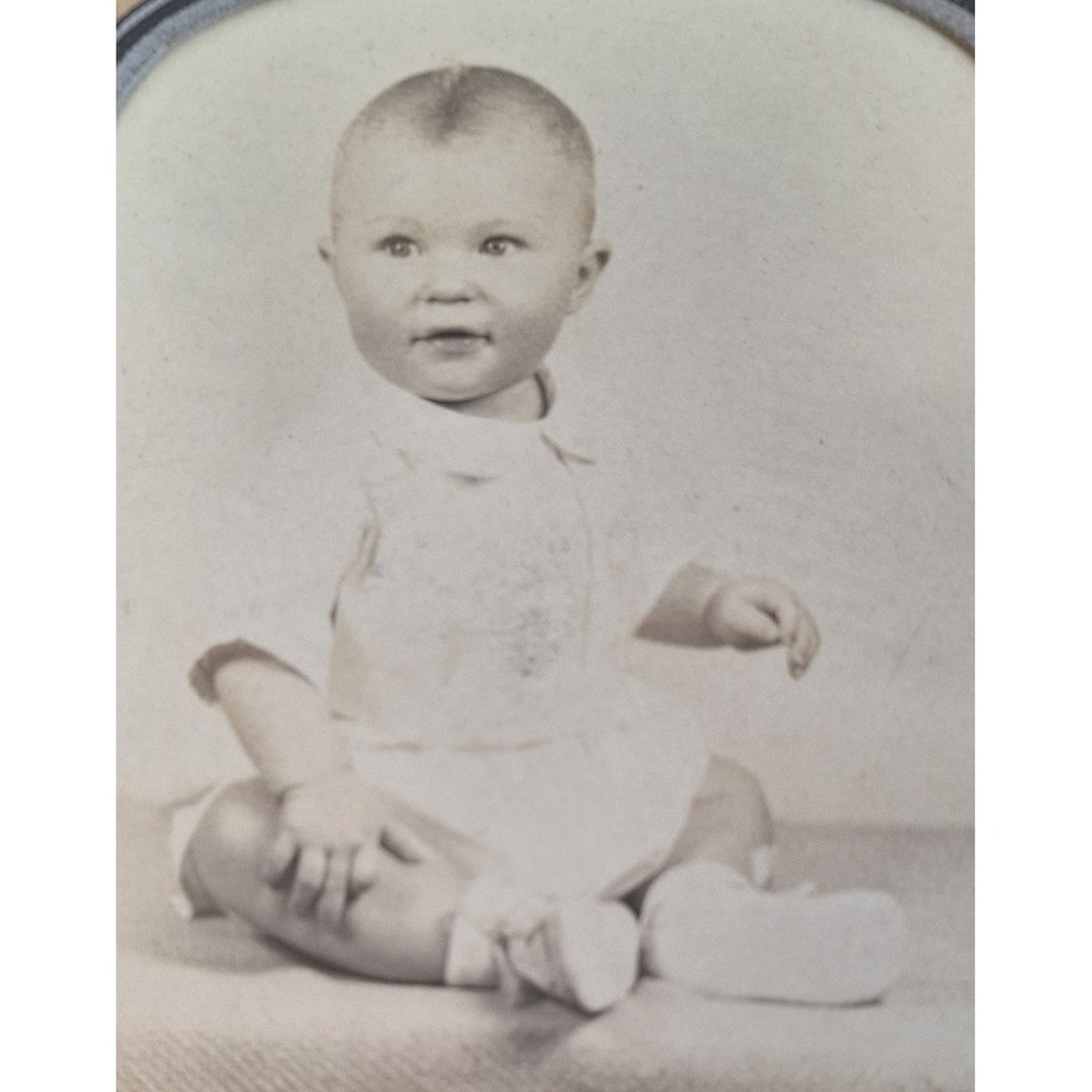 Antique Baby Portrait Photo in Art Deco Cardboard Folder Frame 4.5x6.5 B&W